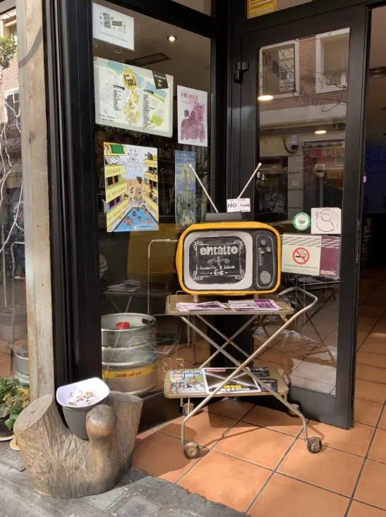 The very cool entrance to Entalto on Calle Mayor